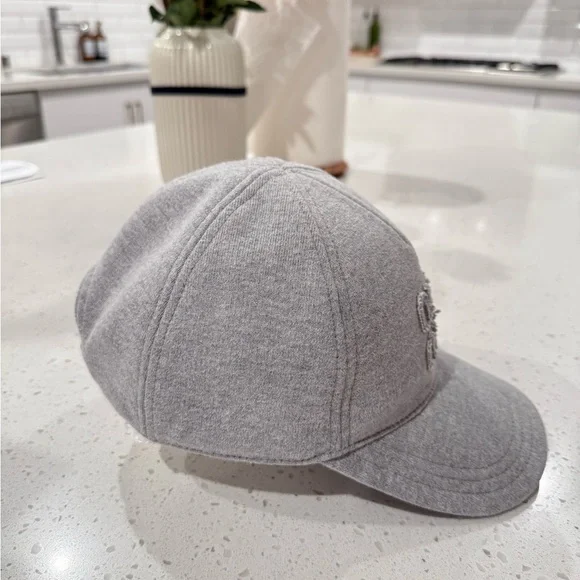 Miu Miu Grey Tessuto Logo Baseball Cap Size M - Picture 6 of 7